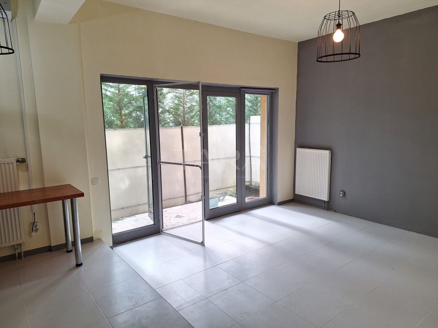 Casa de vanzare cu 6 camere in cartierul Andrei Muresanu - Poză 4