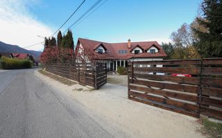 Vilă spațioasă de vânzare în Predeluț, Bran | 2000mp - Poză 53