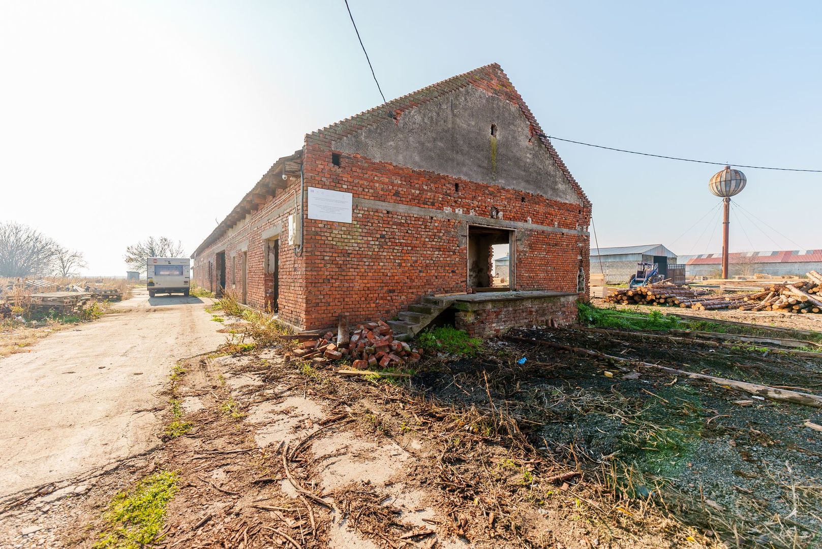 Depozit/hală cu teren de 1700mp - Poză 4