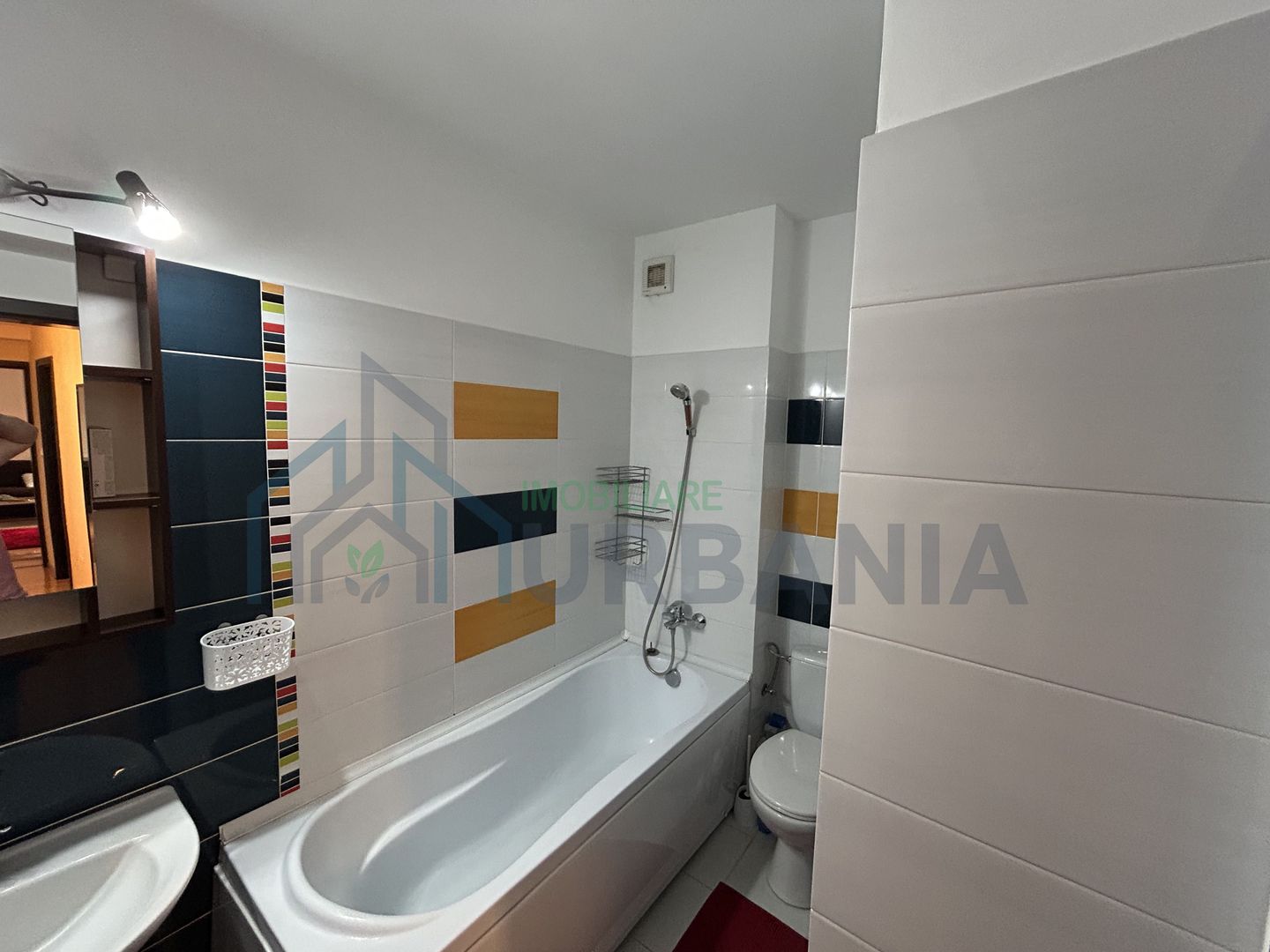 Inchiriez Apartament 2 Camere Valea Lupului Complex Magnolia - Poză 6