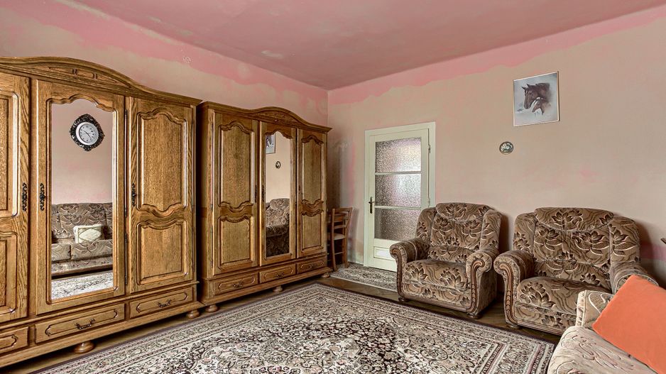 Casa cu 5 camere în Fântânele - Poză 8
