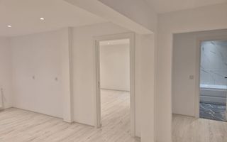 BRASADAS vinde ap 4 cam etaj 3/4 in Micro 16. - Poză 1