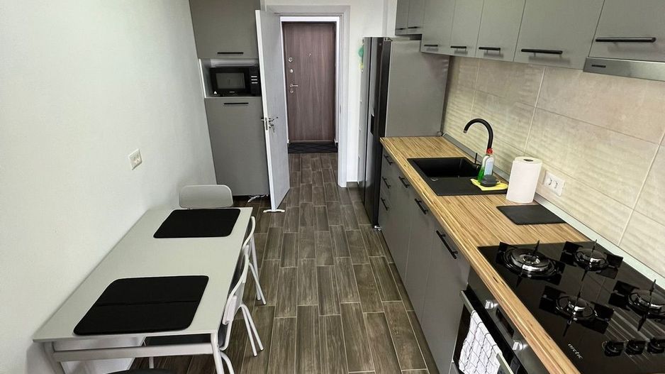 Apartament 2 camere cu terasă, parcare subterană, mobilat complet - Poză 14