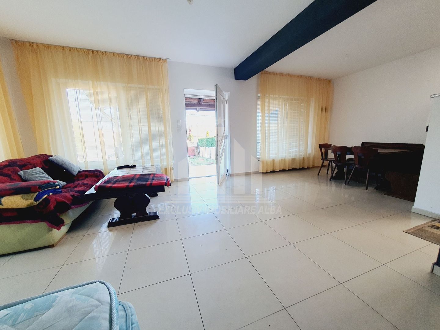 Casa de inchiriat in Cetate - Poză 3