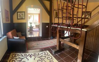 Casă în centrul Cisnădioarei cu 243mp de locuit și teren de 936mp - Poză 23