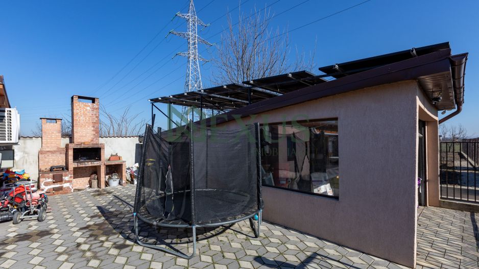 Casă/Vilă modernă de vânzare la intrare în Bogdan Vodă, județul Bacău. - Poză 24