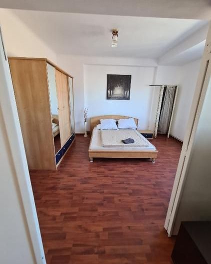 De vanzare Apartament 4 camere Kogalniceanu rond, Sector 5 - Poză 3