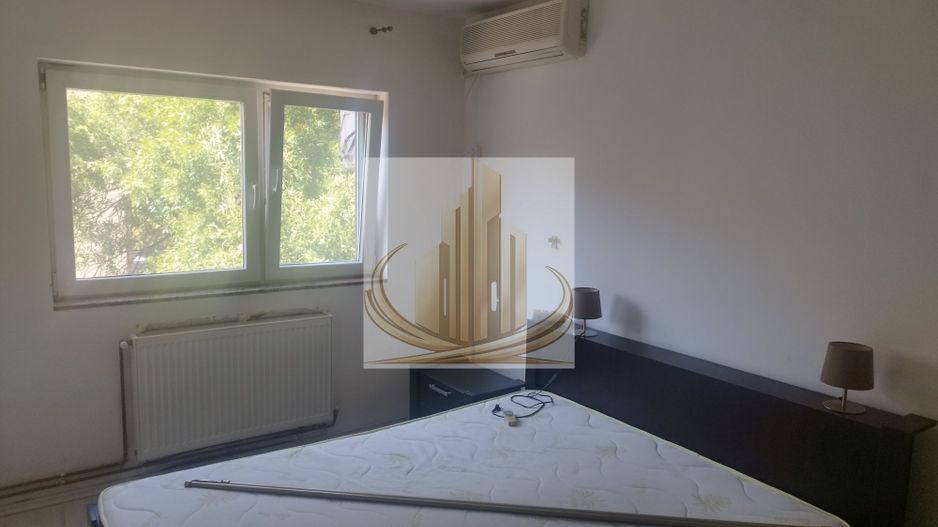 Apartament cu 3 camere, complet renovat și mobilat | Calea Șagului - Poză 1