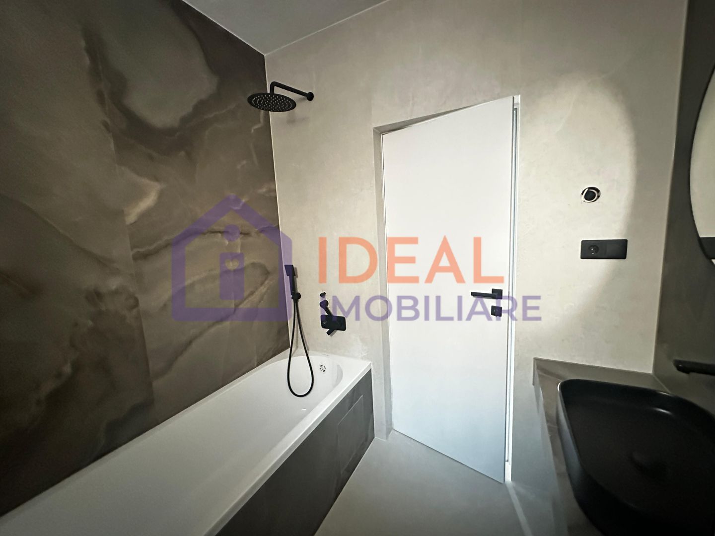 Penthouse cu 3 camere LA CHEIE, cu terasa de 191mpu, zona Calea Surii Mici - Poză 15