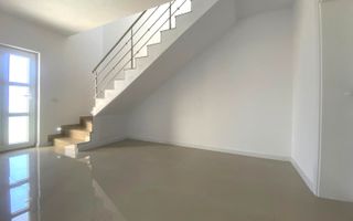 Casa la cheie! Vanzare casa cu 4 camere in Priseaca - Poză 6