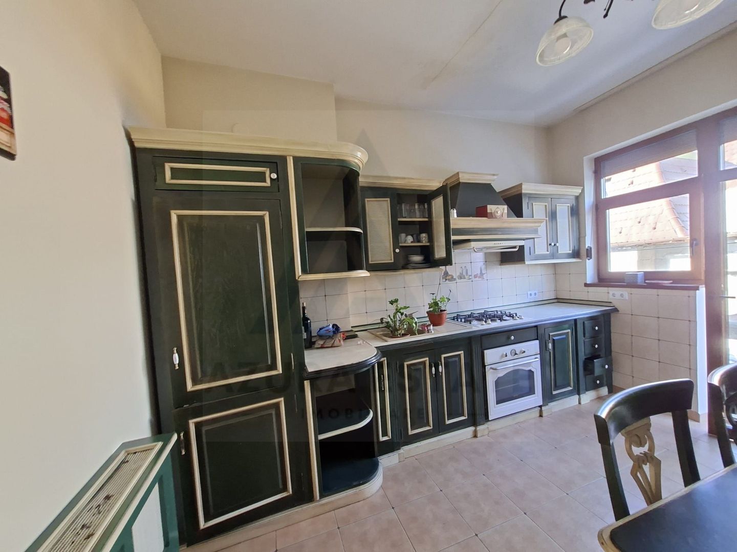 Apartament modern 3 camere curte individuala pe Bulevardul Victoriei - Poză 18