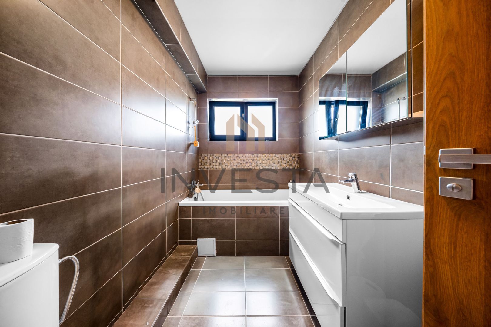 Duplex premium 136 mp utili cu gradina proprie si 2 parcari in Europa - Poză 11