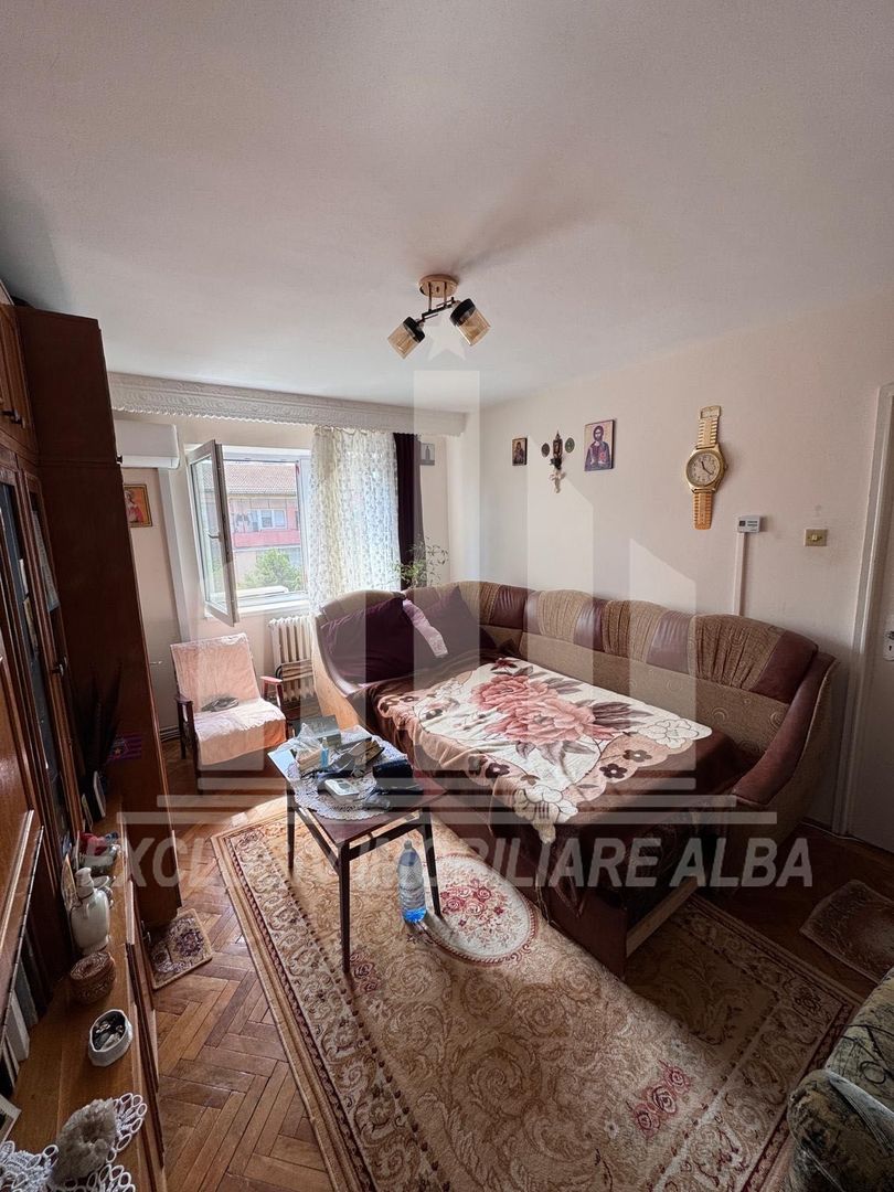 Apartament cu 2 camere de vanzare, Cetate - Poză 1