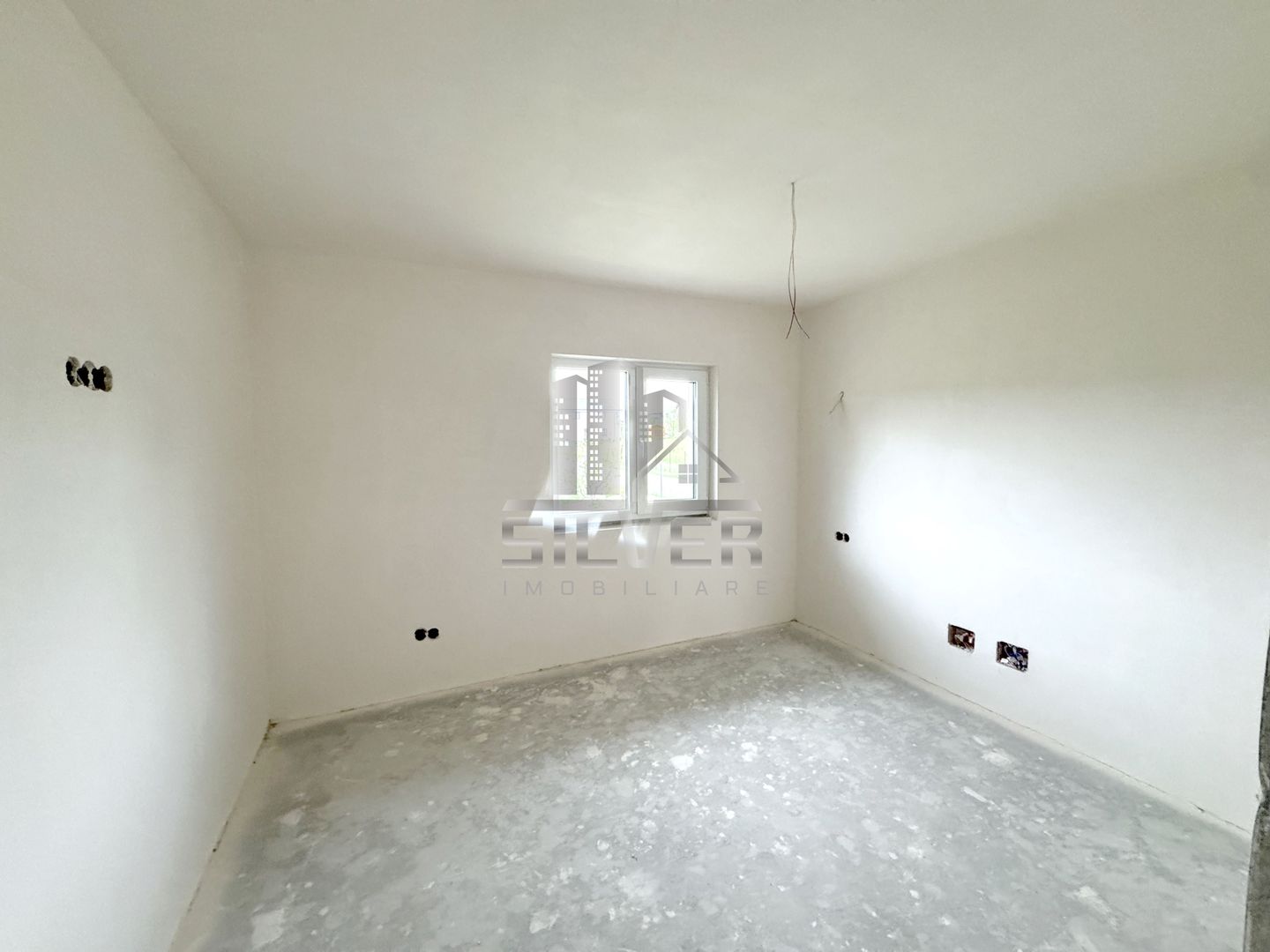 Casa  individuala cu teren de 472 mp in zona centrala. - Poză 14