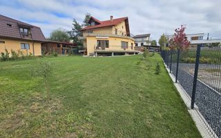 Casă deosebită, cu 5 camere, cu teren de 1132 mp – Cisnădioara - Poză 26