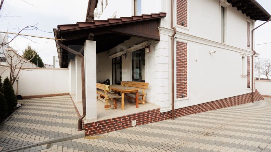 Vânzare, casă, 4 camere, str. Nicolae Dimo, or. Durlești - Poză 3