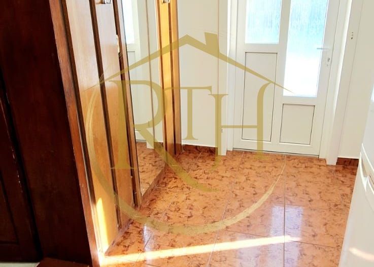 Oferim spre inchiriere casa spatioasa cu 2 camere, Zona Soarelui,cartier privat - Poză 9
