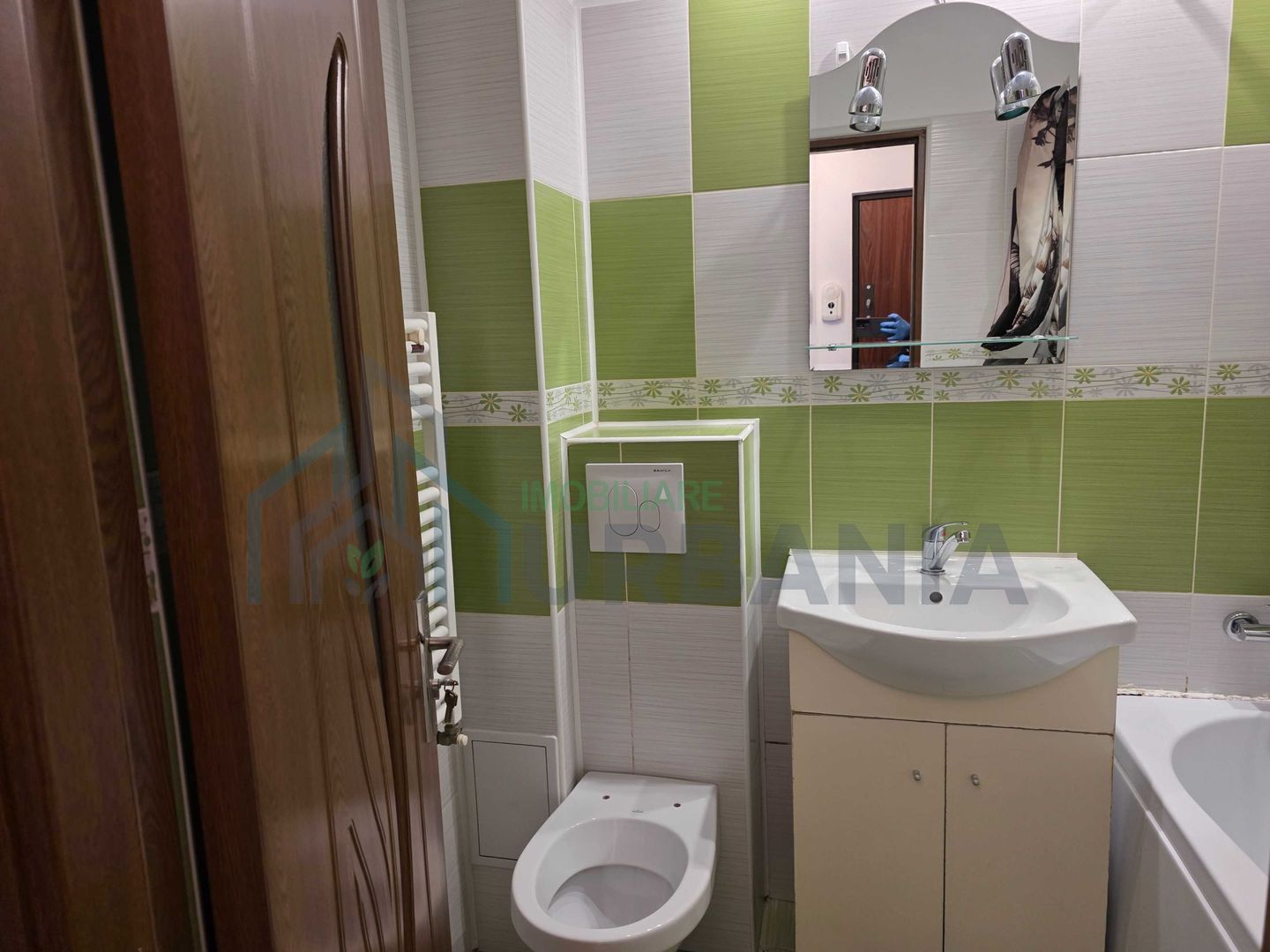 Inchiriez (garsoniera) Apartament 1 camera decomandat Nicolina - Poză 5