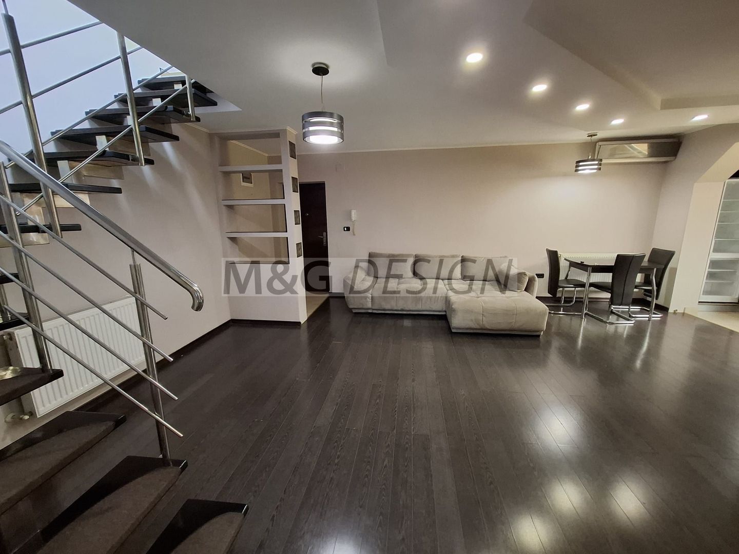 Apartament pe 2 nivele intrare Dumbravita - Poză 20