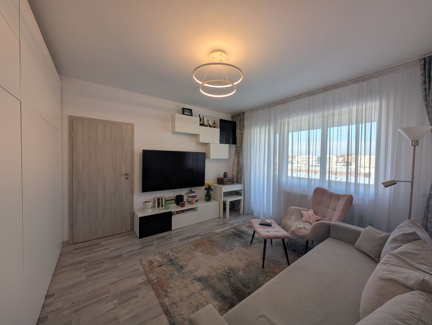 Apartament de 2 Camere Mobilat si Utilat complet + Loc de parcare - Poză 4