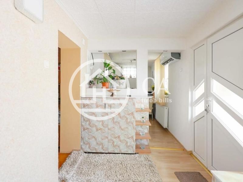 Apartament de vânzare la curte comună cu 3 camere, Ultracentral Oradea - Poză 9