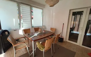 Casă individuală spațioasă cu garaj și curte generoasă – Ghiroda - Poză 41