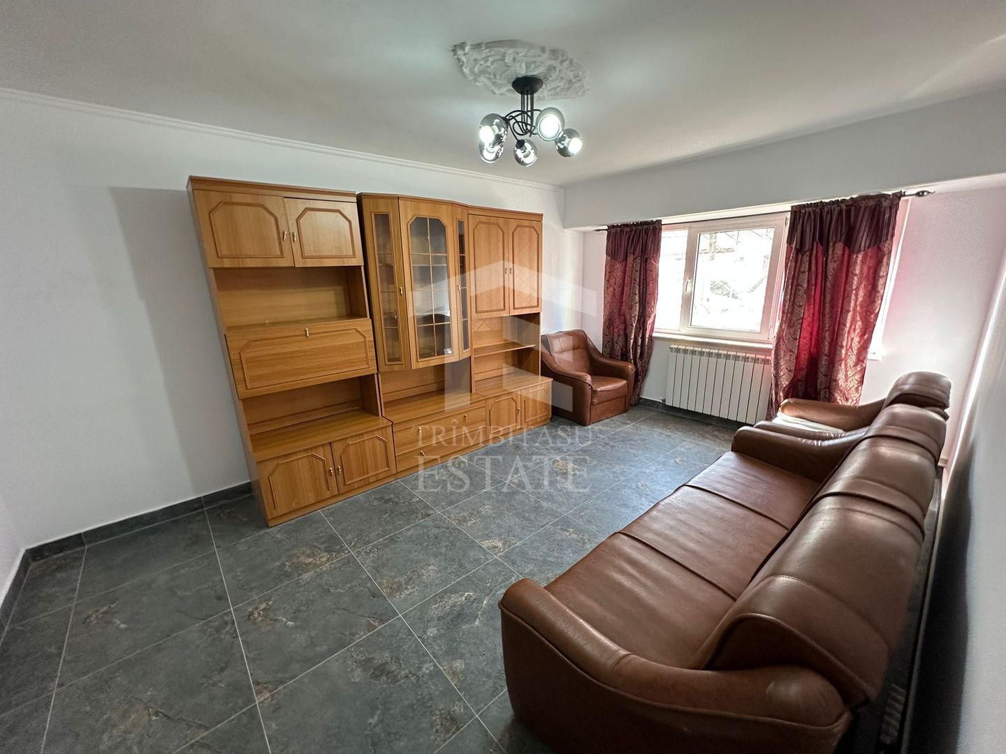 Apartament 3 camere | De inchiriat |  Zona Tomis 3 | Poziție excelentă - Poză 2