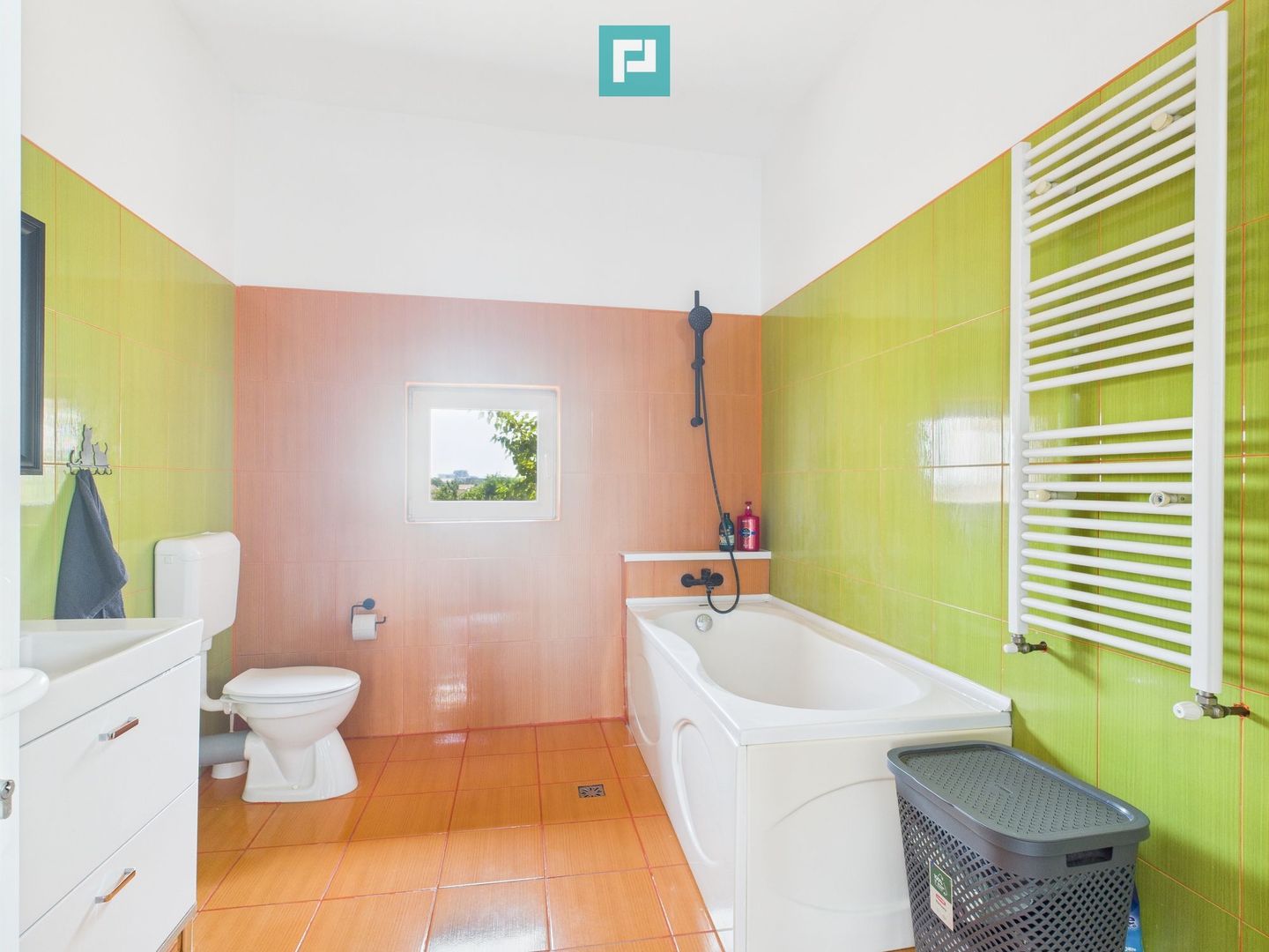 Apartament deosebit cu 3 camere , zona Fratelia - Poză 19