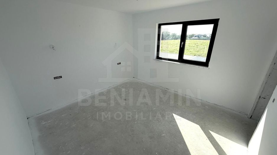 Casa noua moderna P+1 zona Ford cu incalzire in pardoseala 518mp - Poză 3