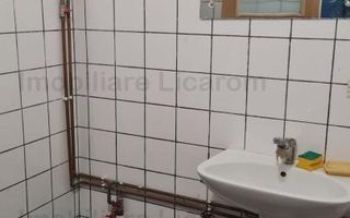 Spatiu comercial Piata Astra intrare din Uranus, VAD COMERCIAL - Poză 2