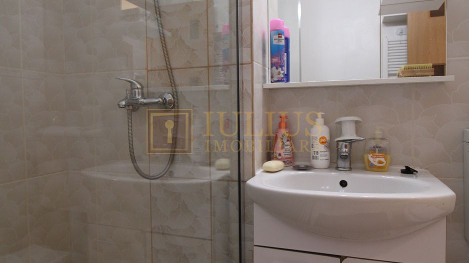 Piata Victoriei, 3 camere, centrala proprie - Poză 15