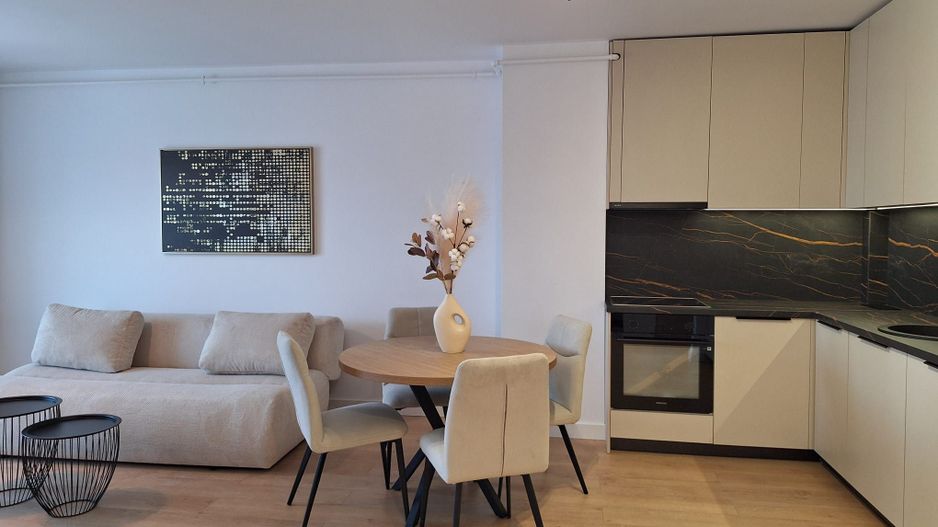 Apartament 2 camere I Ansamblul Eroilor I Floresti - Poză 2
