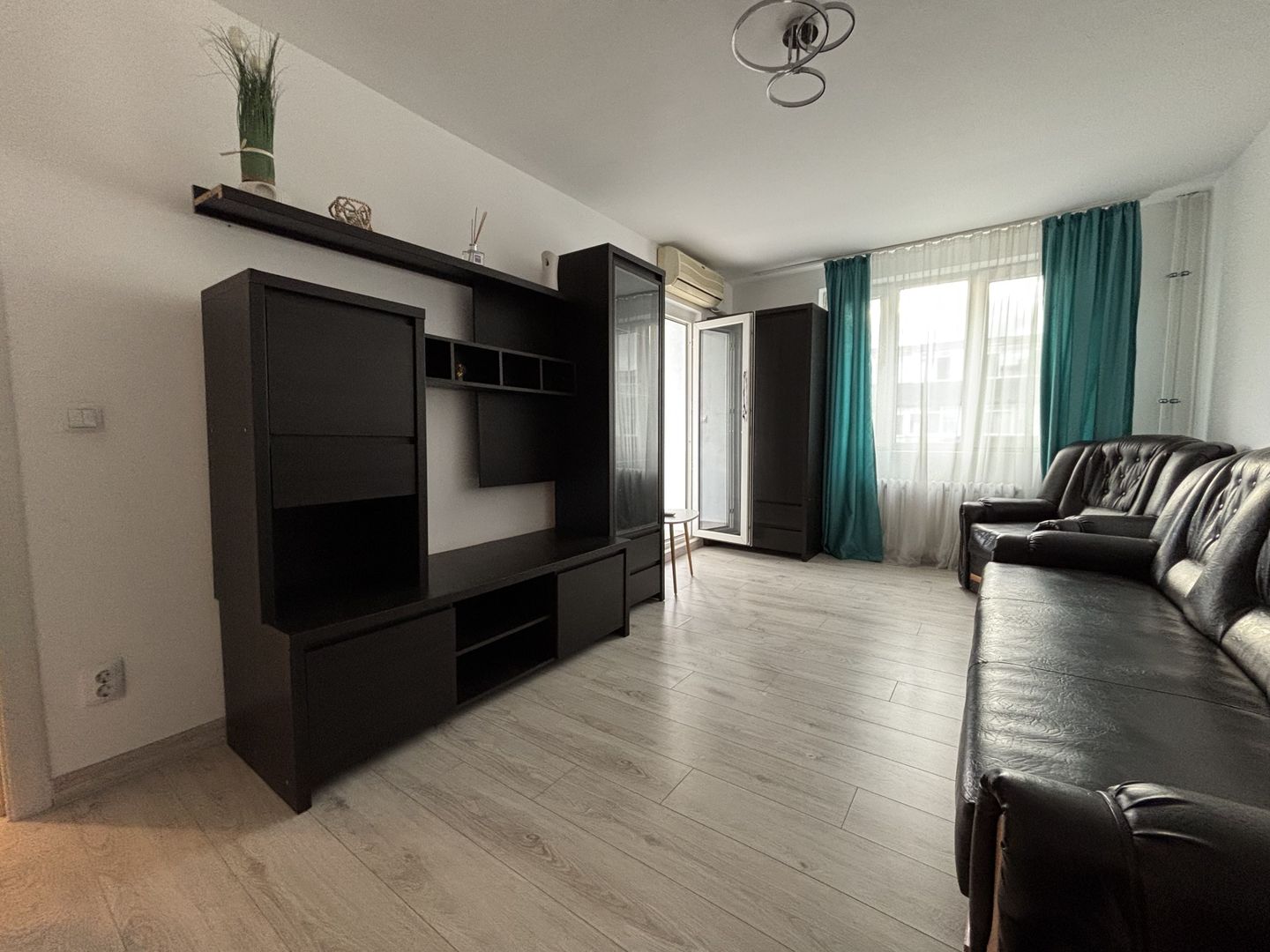 APARTAMENT 3 CAMERE | CRANGASI | LOC DE PARCARE - Poză 2