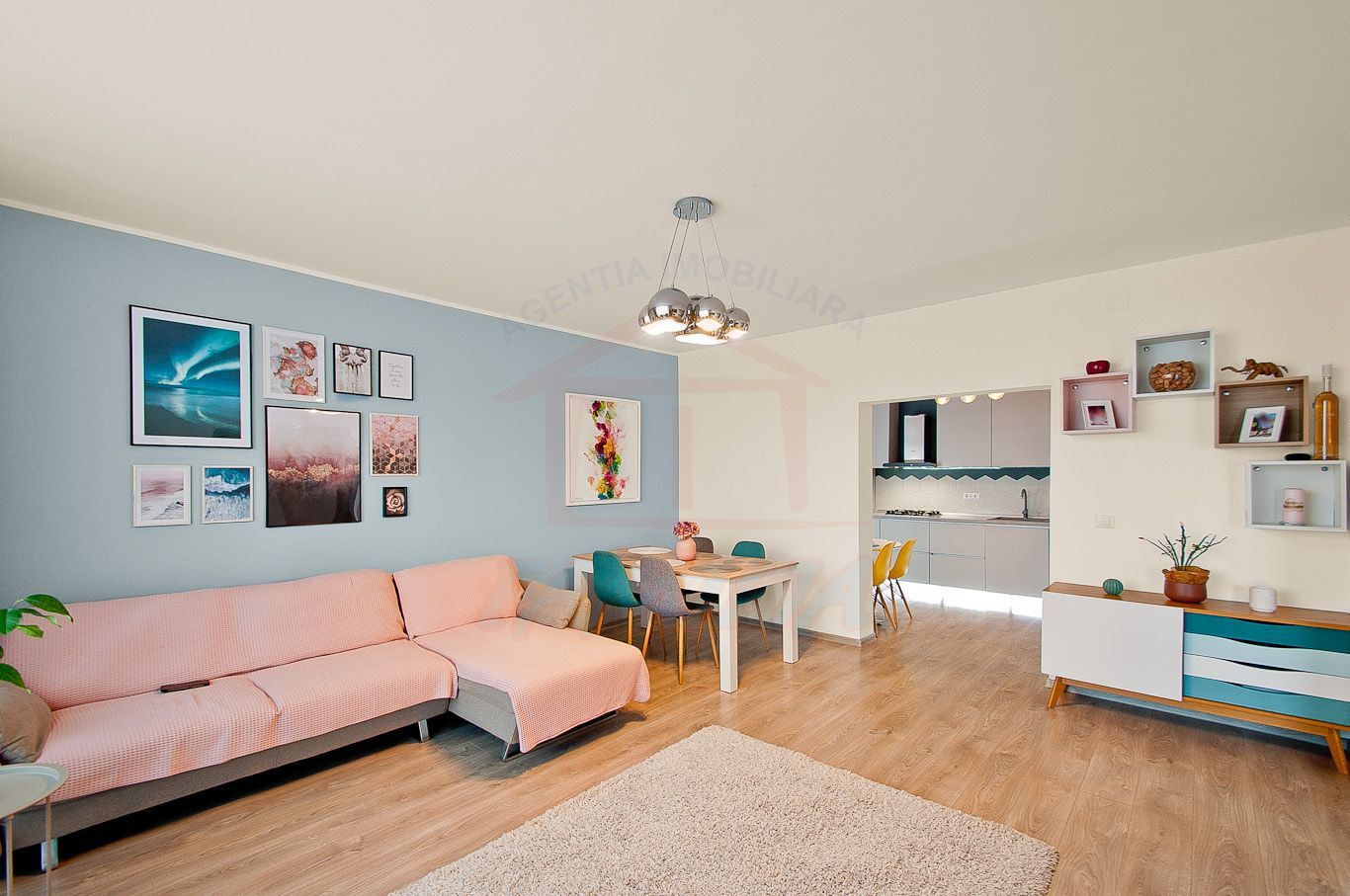 De vanzare casa in Galati, Zona Metro, sup. utila 155mp, 5 camere - Poză 2