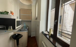 SPATIU DE BIROU/ COMERICIAL DE 160 MP LA INCHIRIERE PE CALEA VICTORIEI - Poză 11