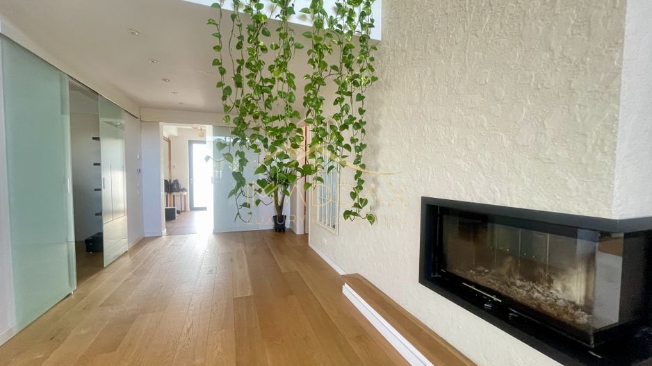 Masterpiece Villa**7 camere**Sauna**Jacuzzi//Dumbrava Vlasiei - Poză 10