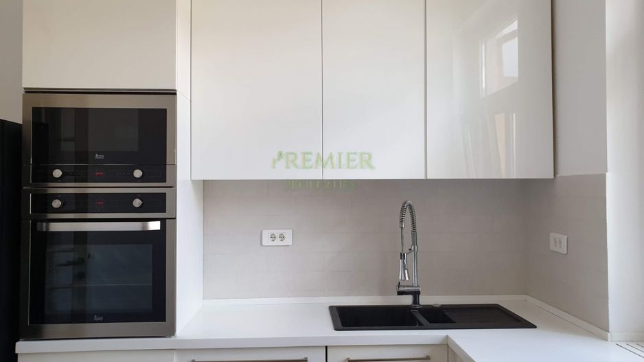 închiriere o vilă interbelică elegantă, complet restaurată - Poză 14