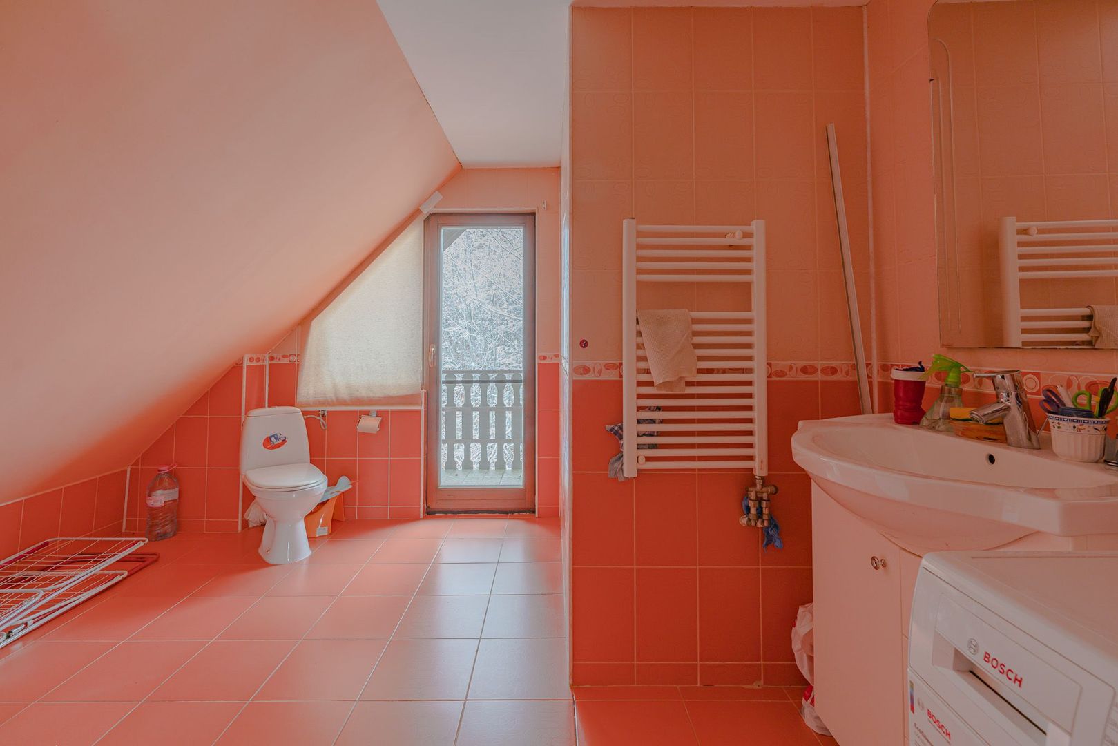 Ansamblu imobiliar compus din 2 proprietati si 700 mp teren - Poză 15