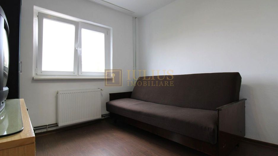 Zona Lipovei, 4 camere + 2 bai, centrala proprie, PET-FRIENDLY - Poză 4