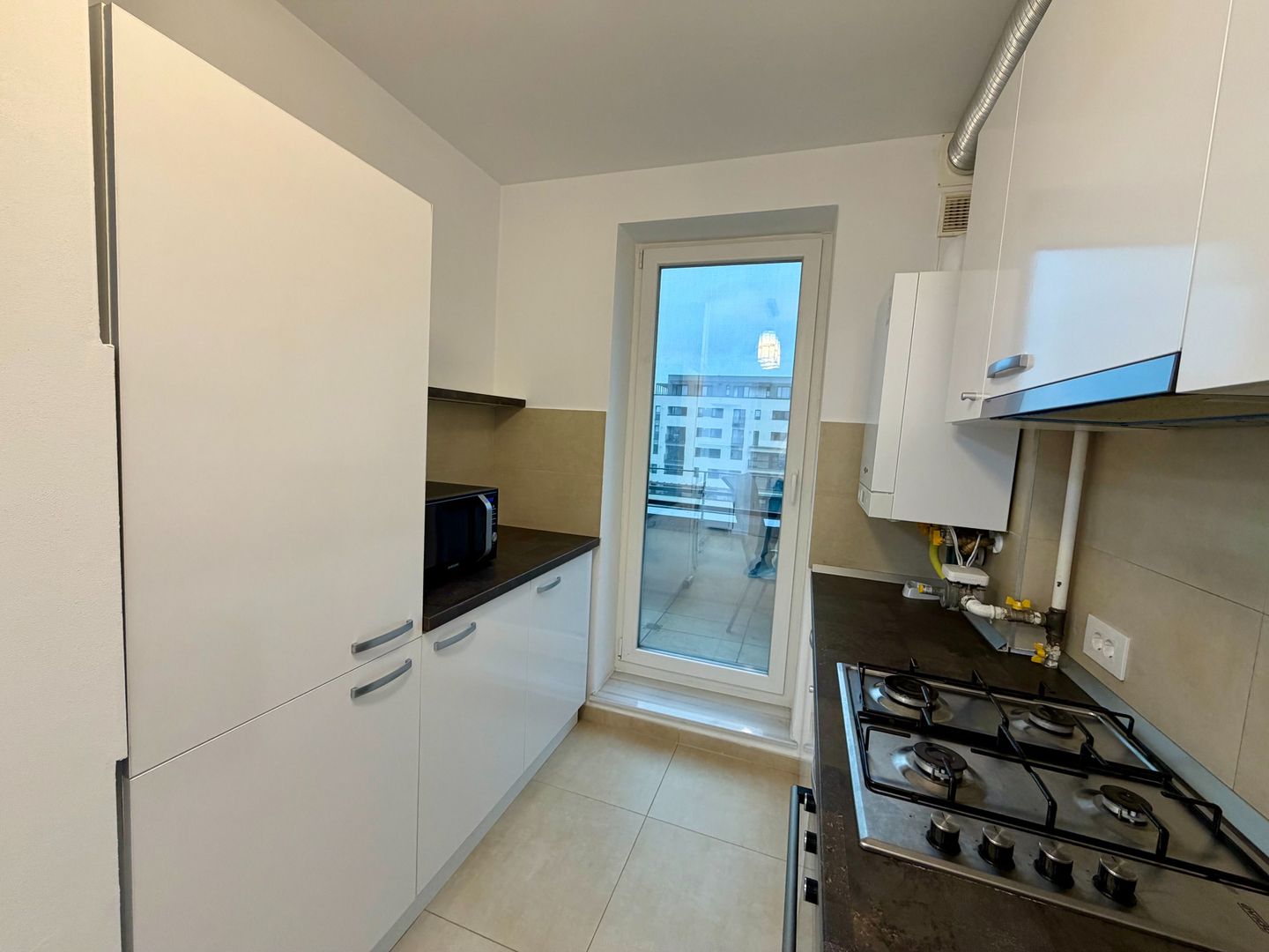 Apartament 2 camere Kasper cu vedere la pietonala - Poză 5