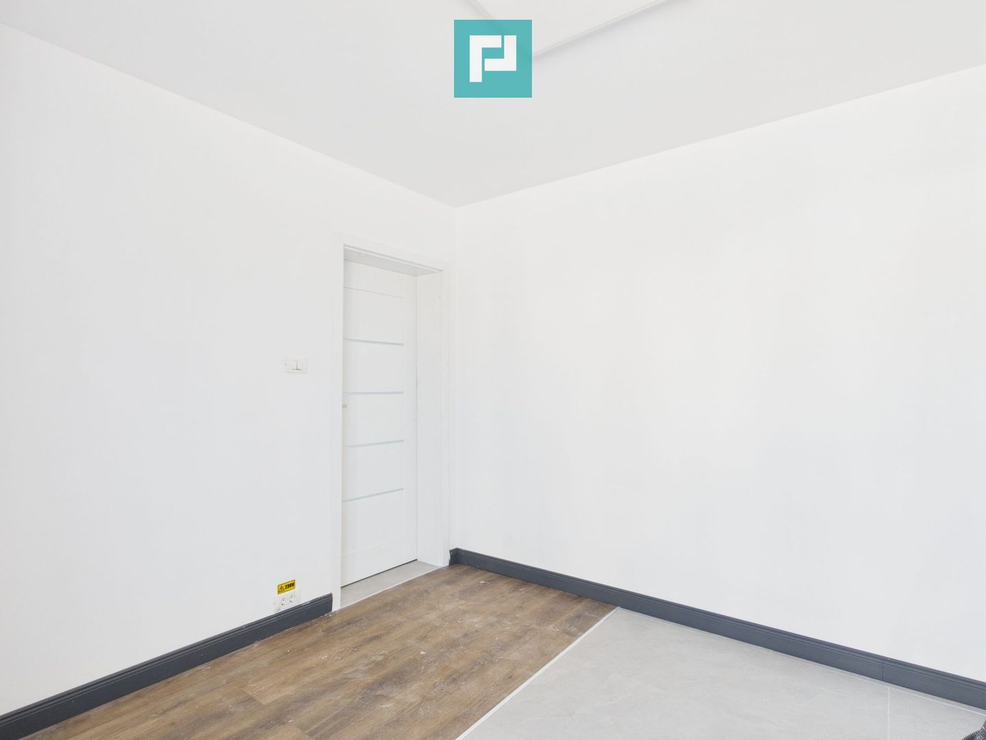 Birou 32 mp Oradea, parcare, acces centură - Poză 3