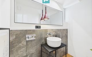 Apartament modern situat central în Oradea - Poză 4