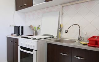 Piata Victoriei, 3 camere, centrala proprie - Poză 8