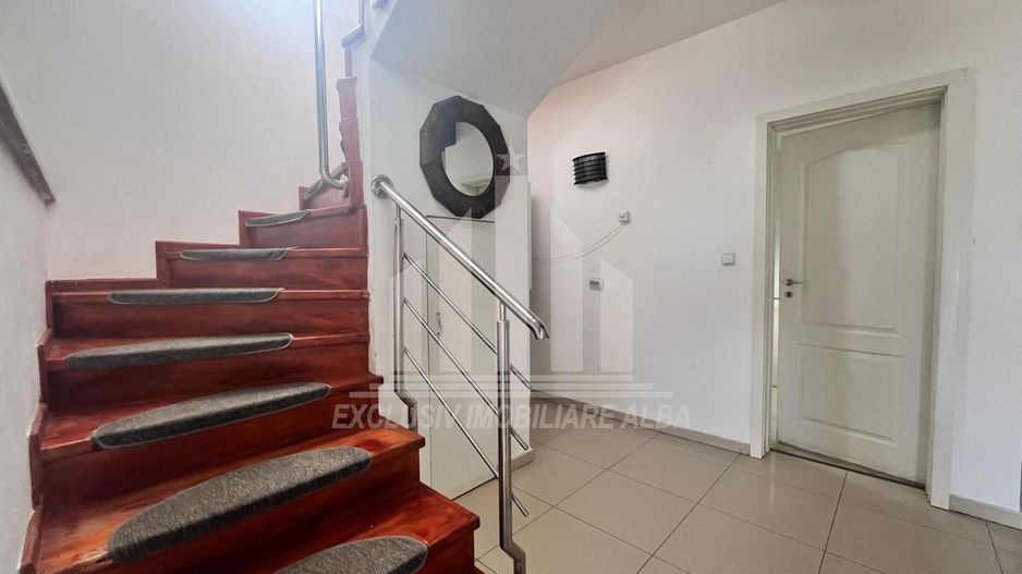 Casa de inchiriat in Cetate - Poză 6