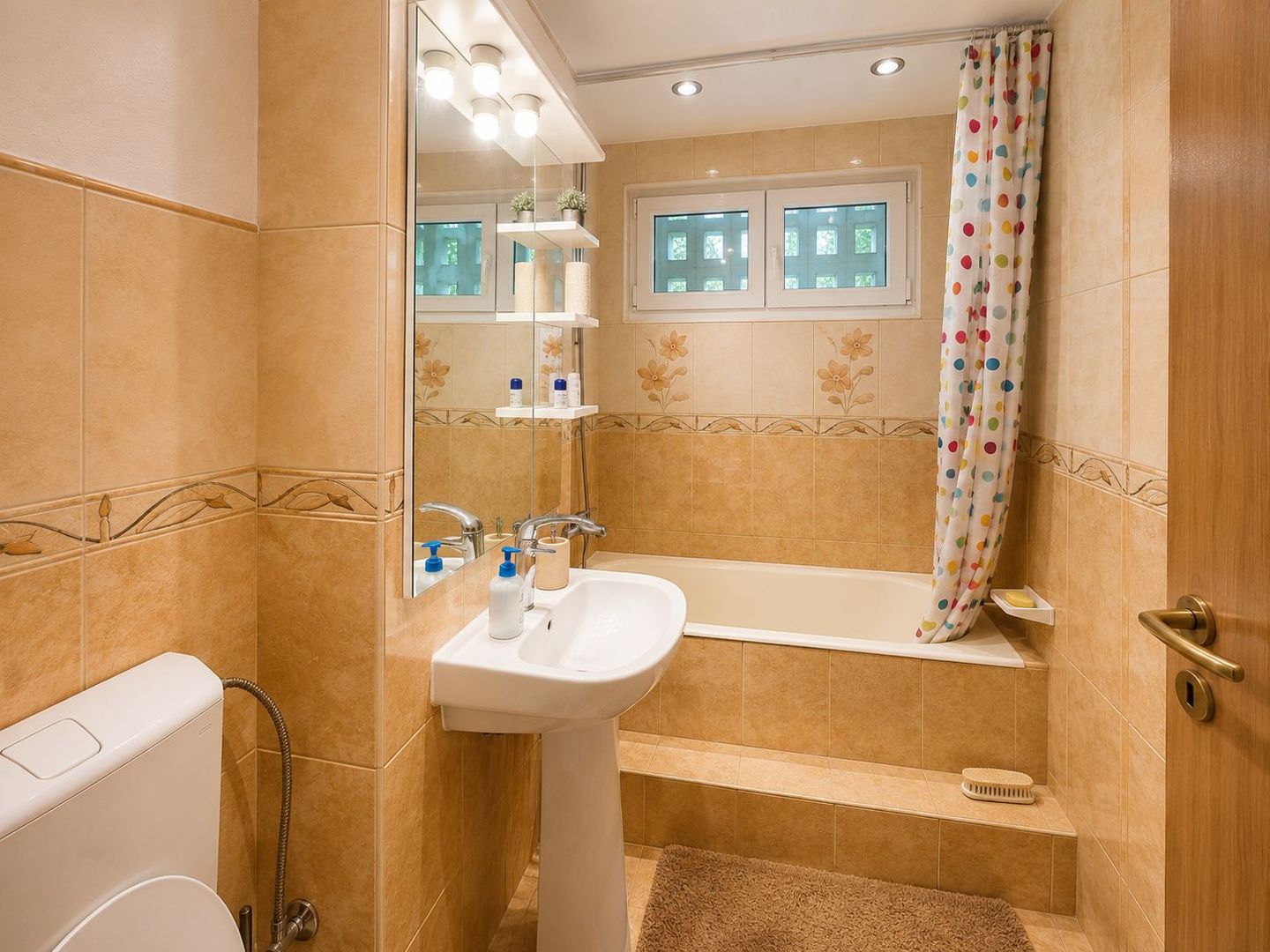 Apartament 3 camere, 63 mp, logie și boxă - Poză 8