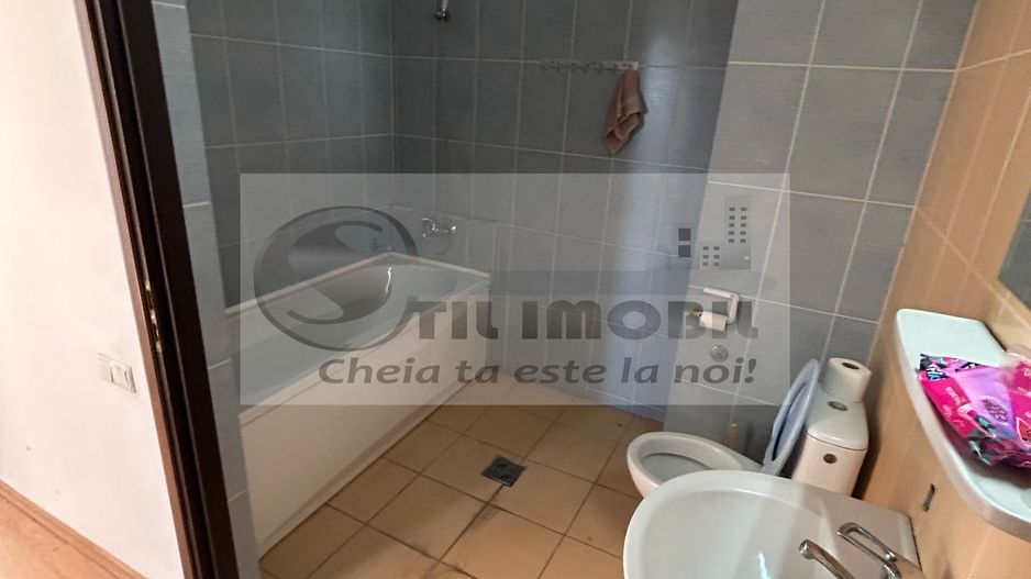 Apartament 2 cam, sd - Tatarasi - 57 mp, etaj 3, balcon - 90000 euro - Poză 6