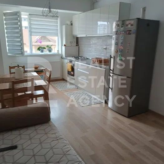 Vânzare, apartament cu 3 camere în zona Militari Residence - Poză 1
