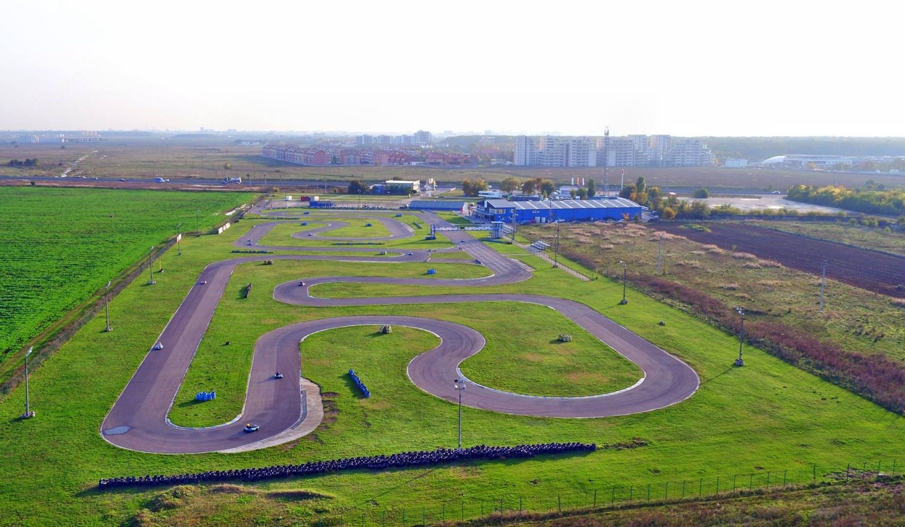 Hala/ Fabrica I Tunari I Teren Intravilan I 8000 MP - Poză 3