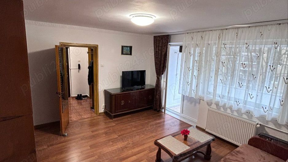 Apartament de închiriat 3 camere, 75 mp   zona Gorjului - Poză 2
