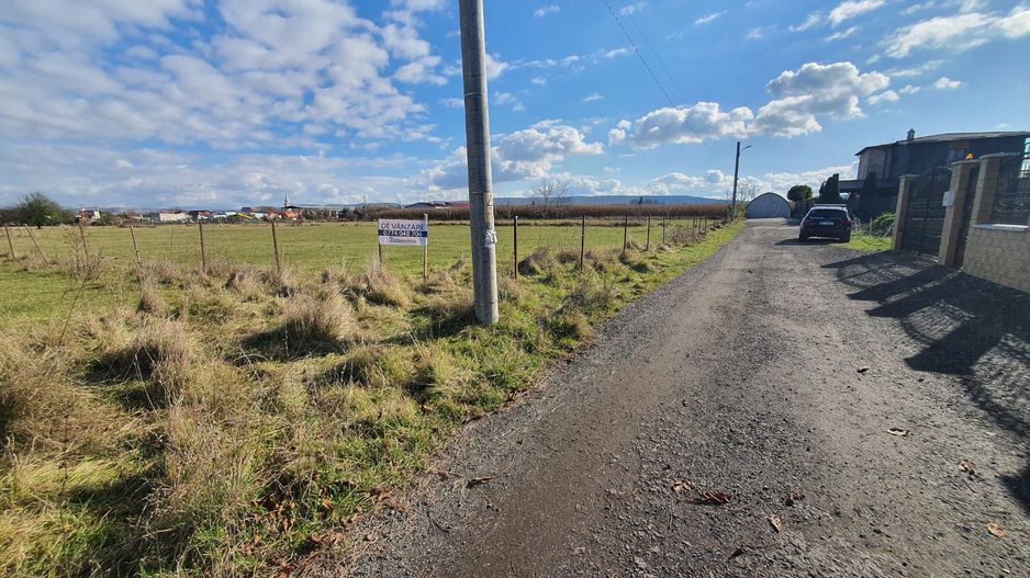Teren intravilan 4.690mp.deschidere la 2 drumuri,zona Unirii - Poză 3